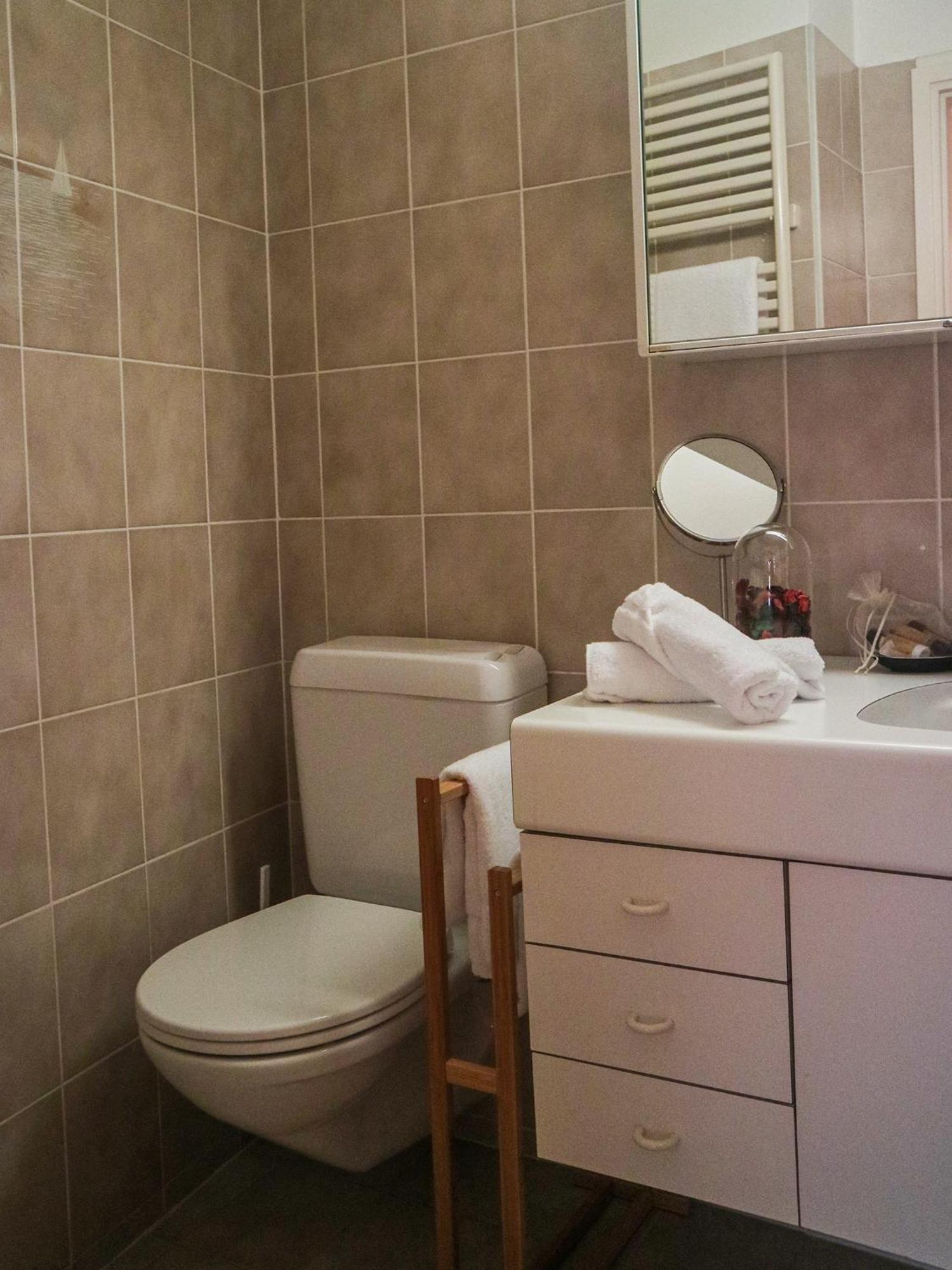 Wisteria House - Holiday Apartment Cadenazzo Zewnętrze zdjęcie